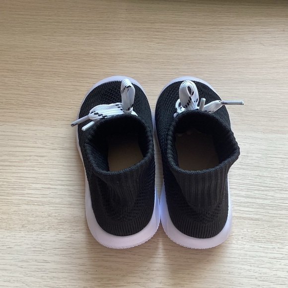 No Slip  Toddler Memory Foam Walking Shoes - Picture 3 of 7